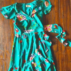 Like New! Eliza J Floral Dress in Size 8 from Nordstrom
